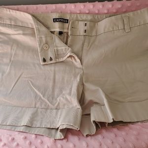Khaki shorts